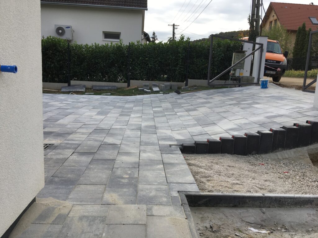 Térkövezés ꟷ Balatonalmádi